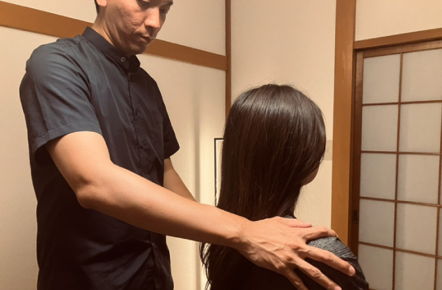 腰まわりの施術イメージ